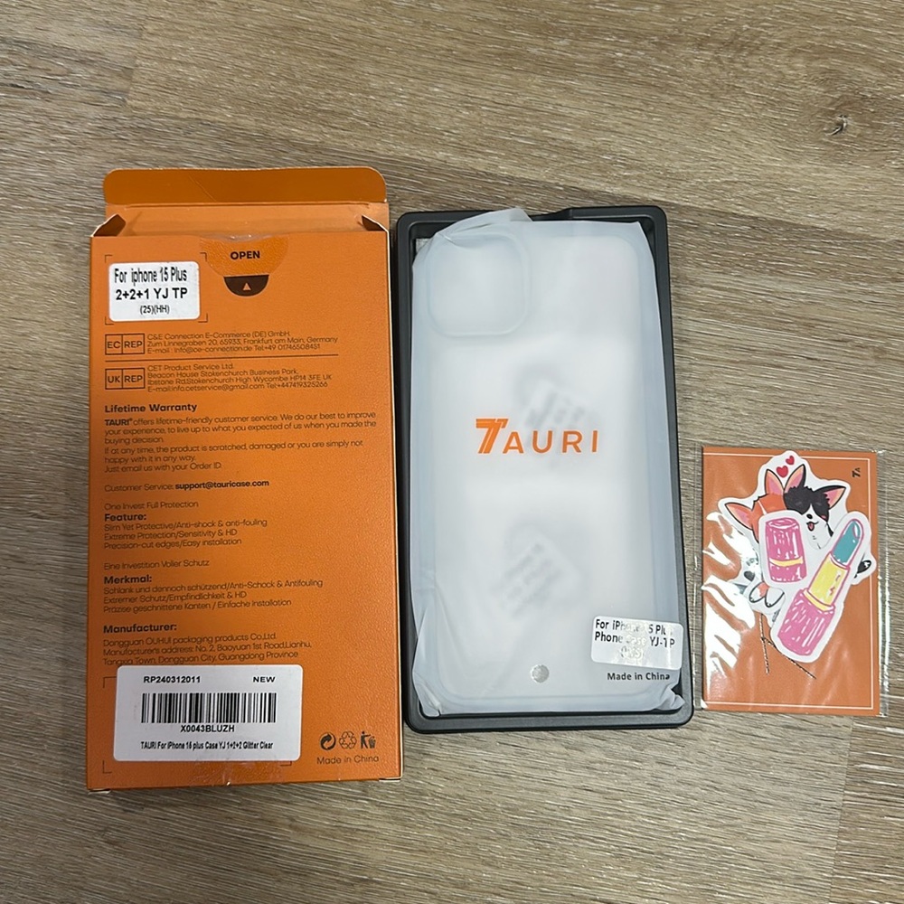 NWT Tauri iPhone 15 plus sparkly case -- see description